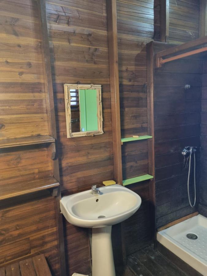 Bungalow Jamaique Deshaies Eksteriør billede